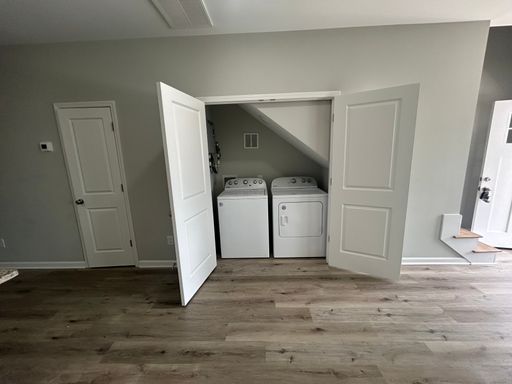 Listing photo thumbnail