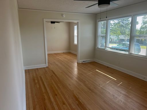 Listing photo thumbnail