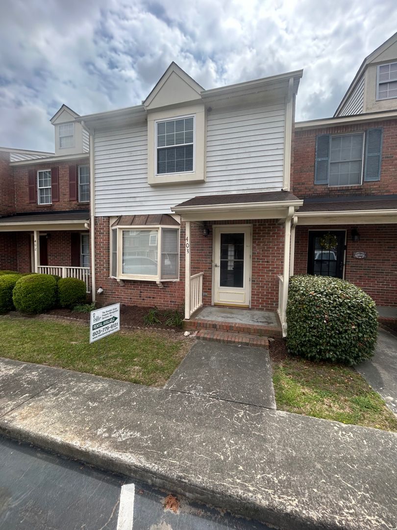 West Columbia Townhome: 940-403 Glenn St.