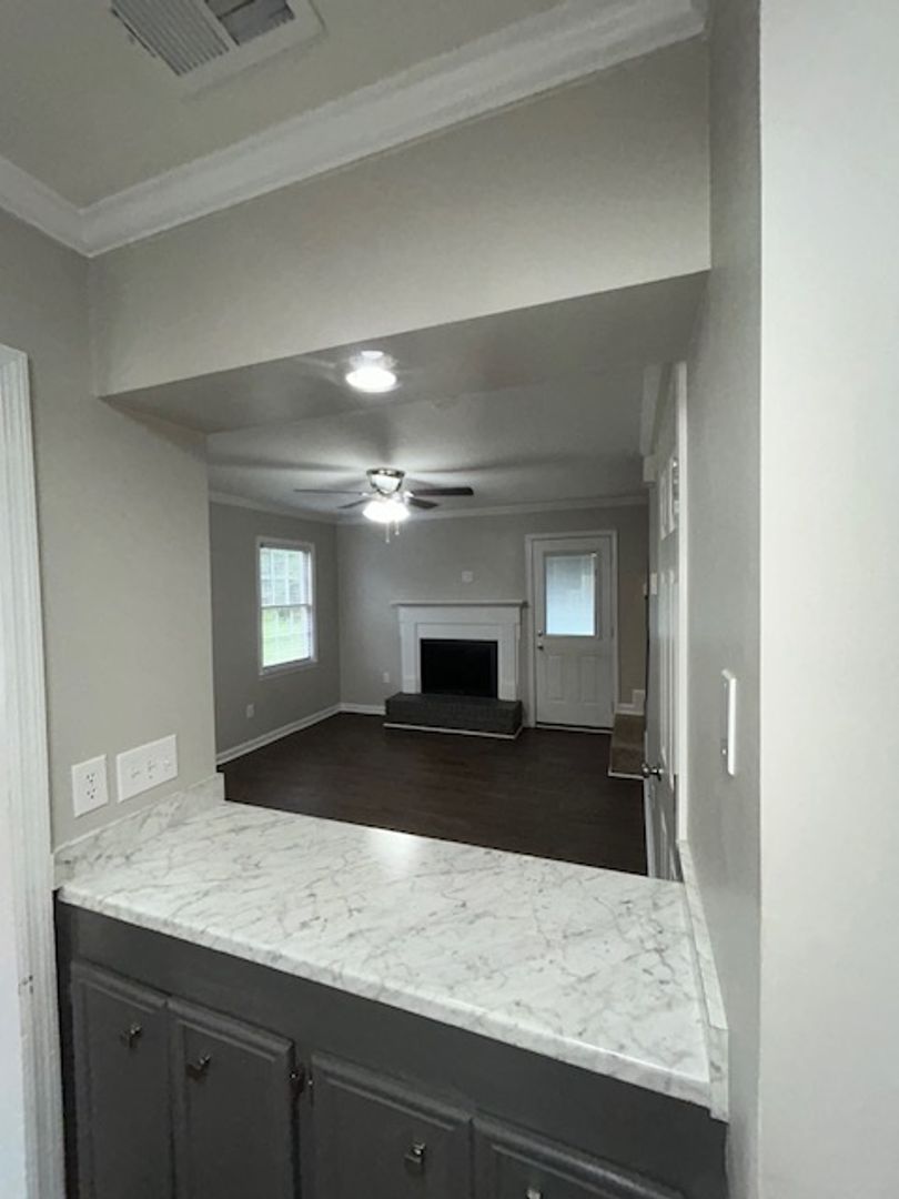 Listing photo