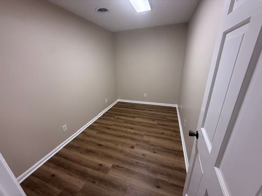 Listing photo thumbnail