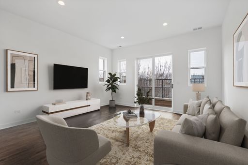 3 Bed/ 2 Bath – photo 1