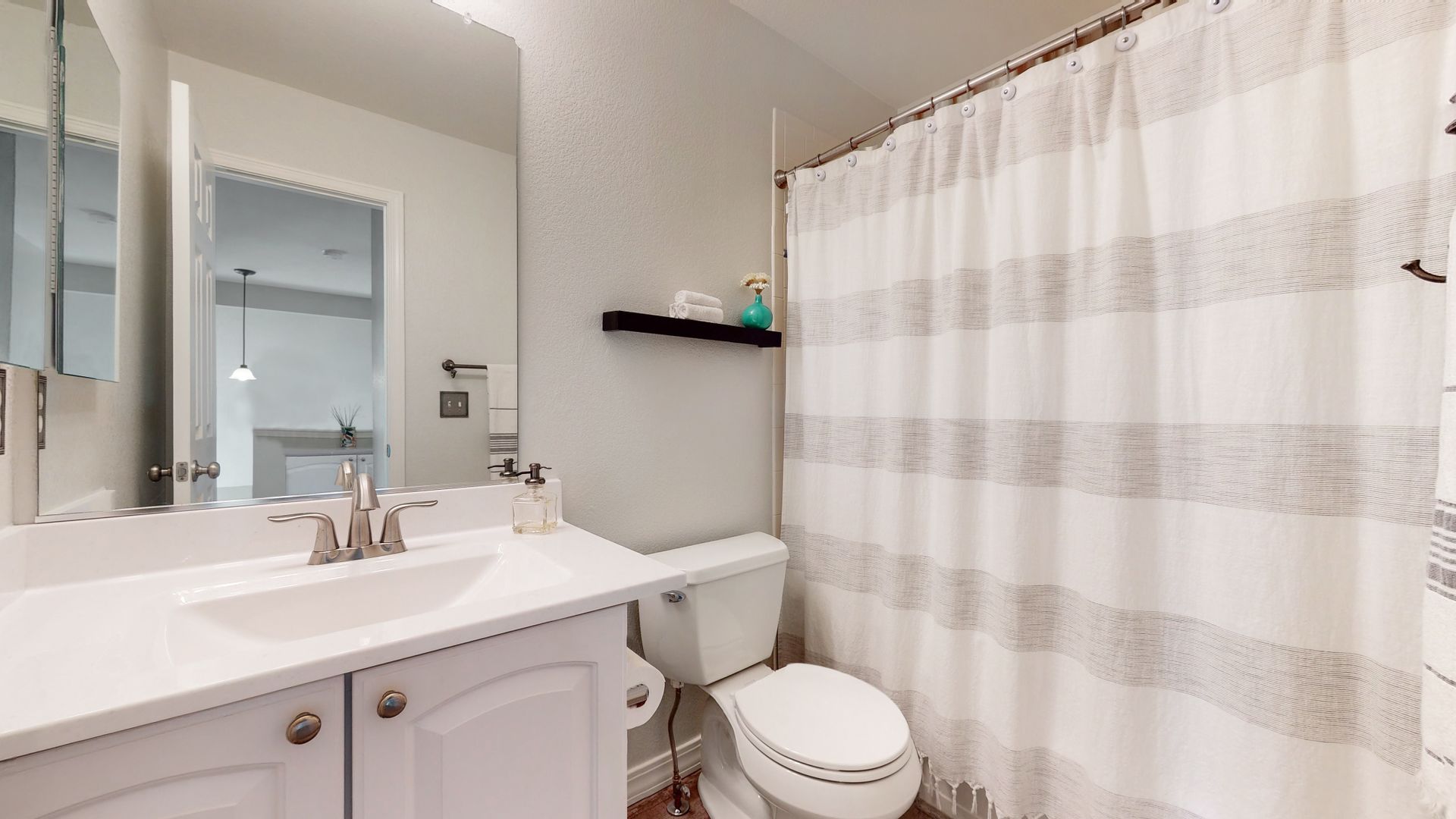 Loveland House: 4133 Lookout Dr