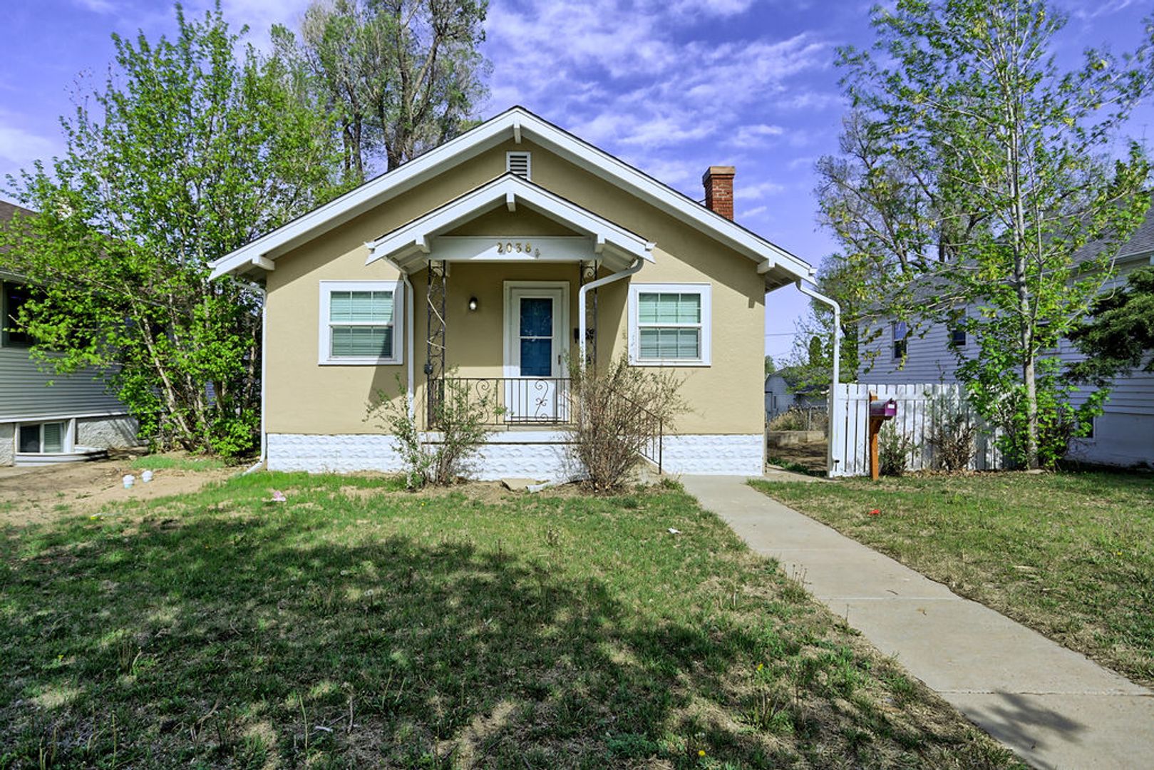 Greeley Apartment: 2038 9th Ave Upper