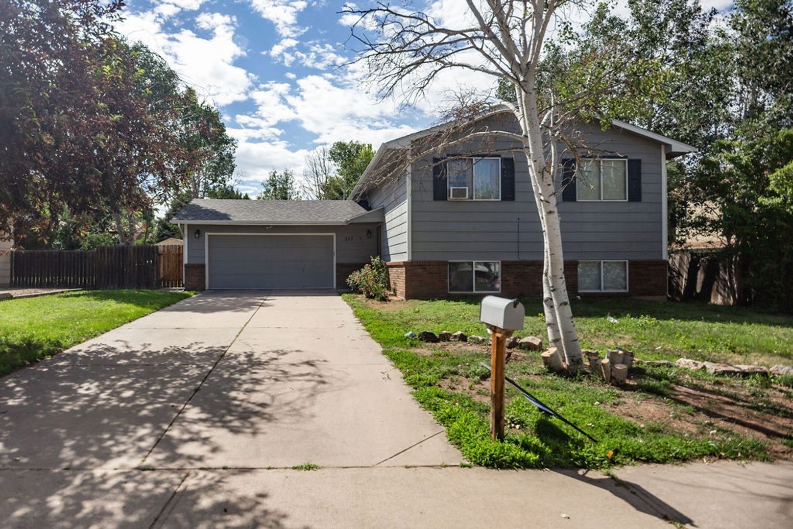 Greeley House: 117 43rd Ave Ct