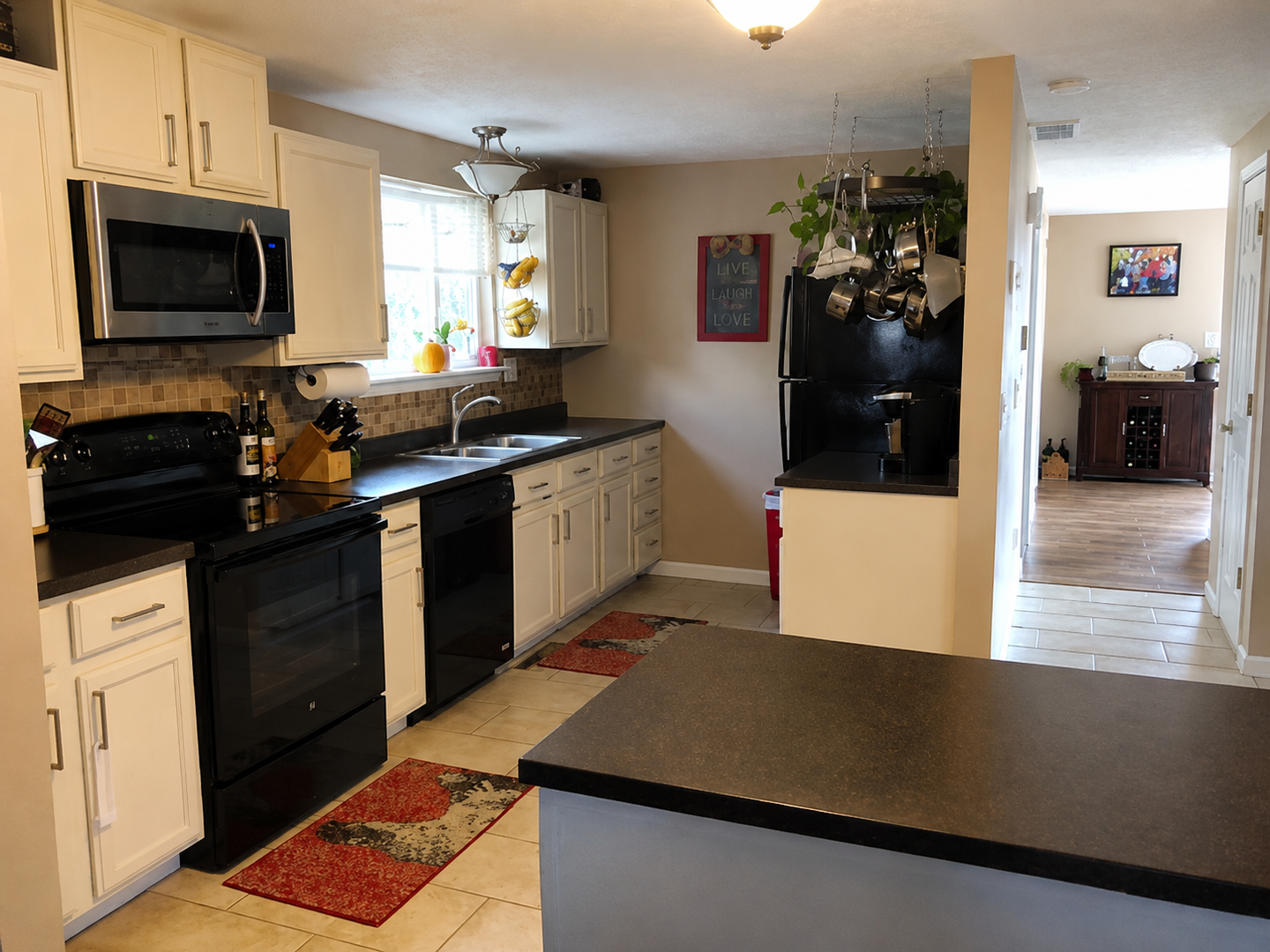 Fort Collins House: 2013 Devonshire Drive