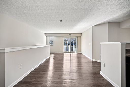 2 Bed 2 Bath Wisteria overlooking front ponds – photo 1