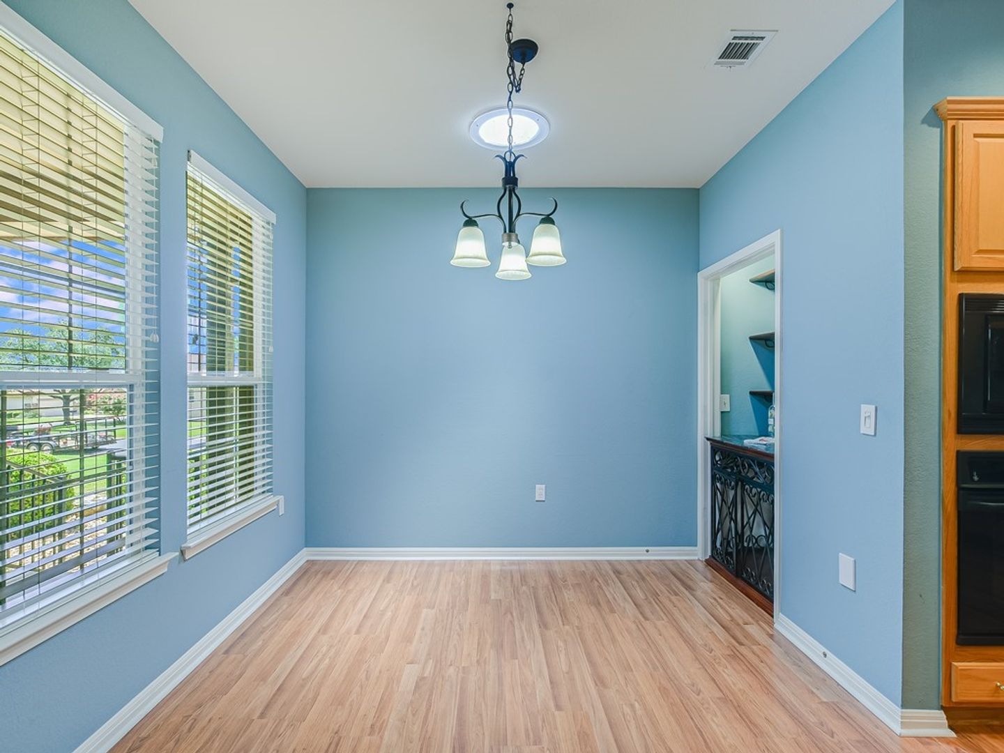 138 Dewberry Drive, TX 78633