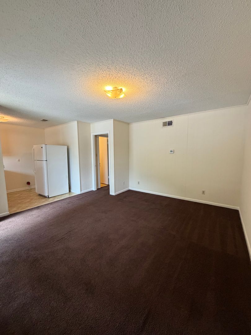 Tuscaloosa Apartment: 400 8th Avenue NE