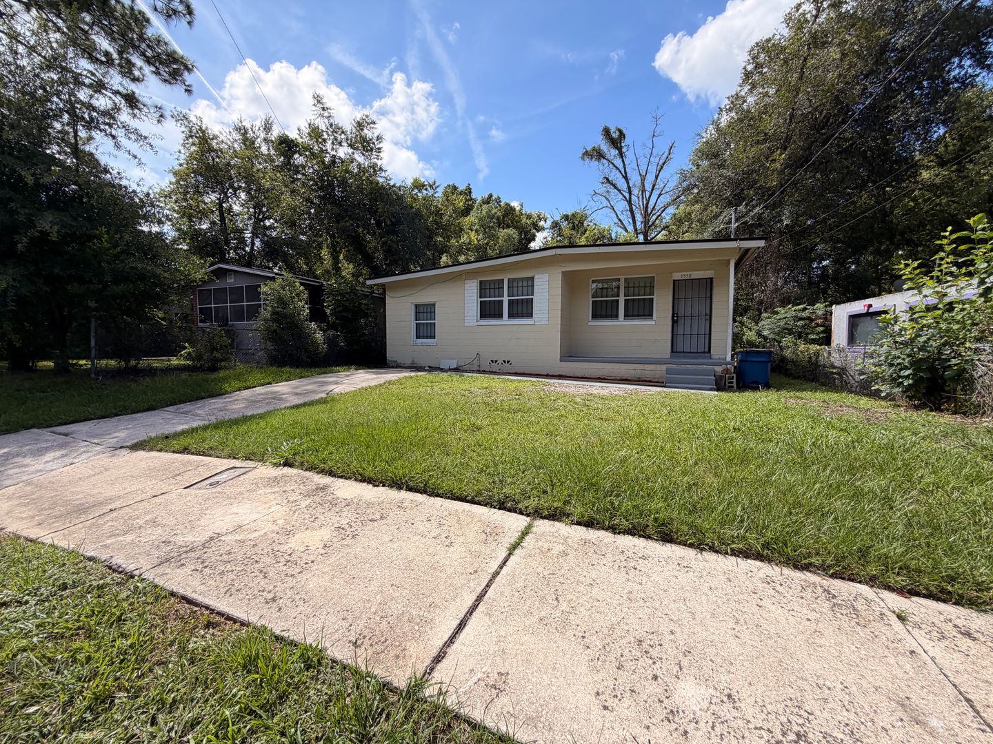 Jacksonville House: 1558 W 31st st