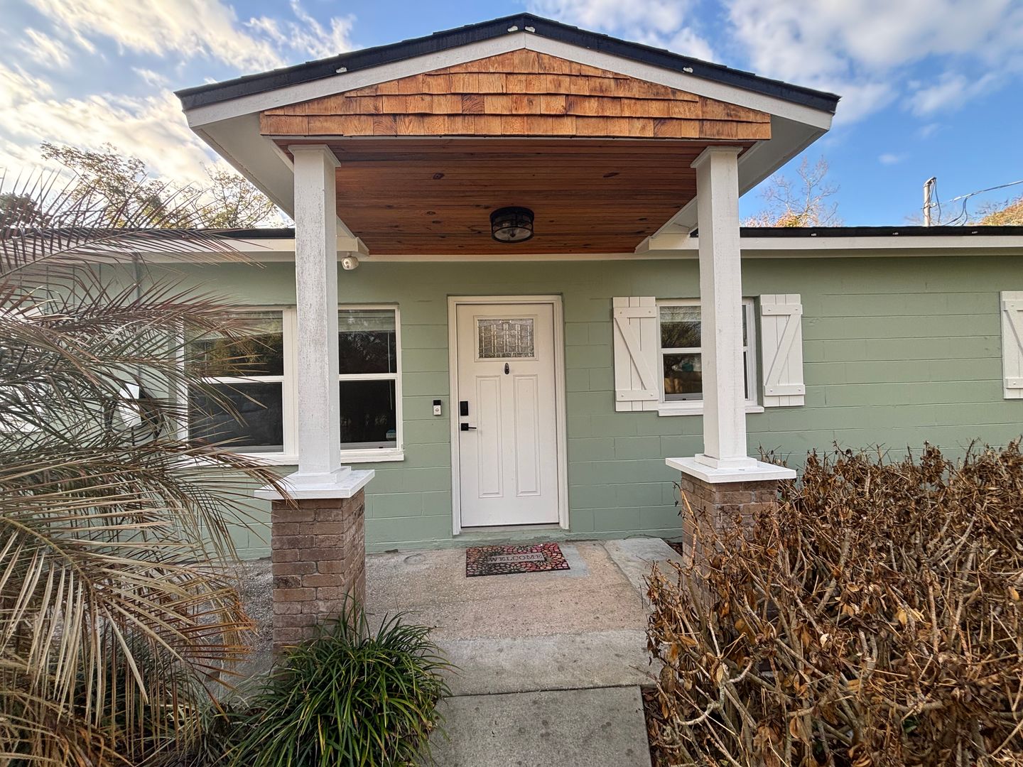 Jacksonville House: 14046 Aldridge Road N