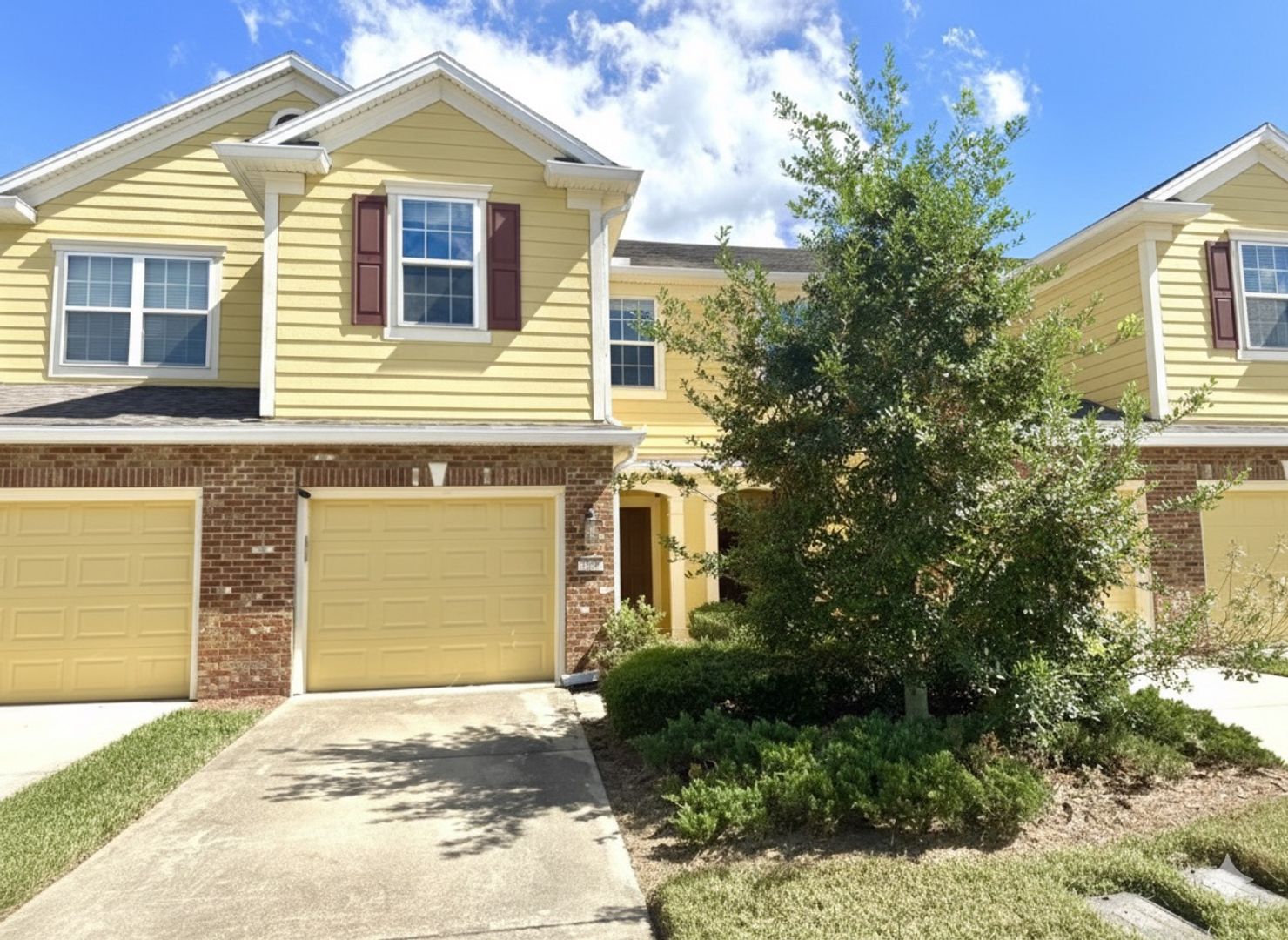 Jacksonville Townhome: 6798 Roundleaf Dr
