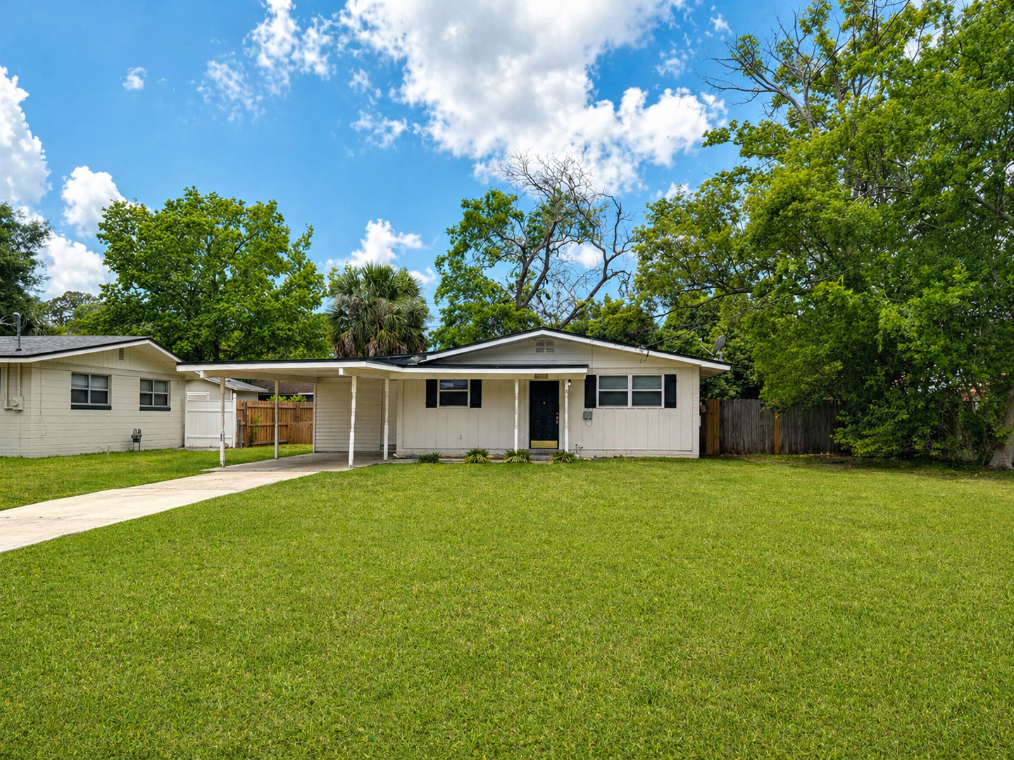 Jacksonville House: 3914 Rodby Drive