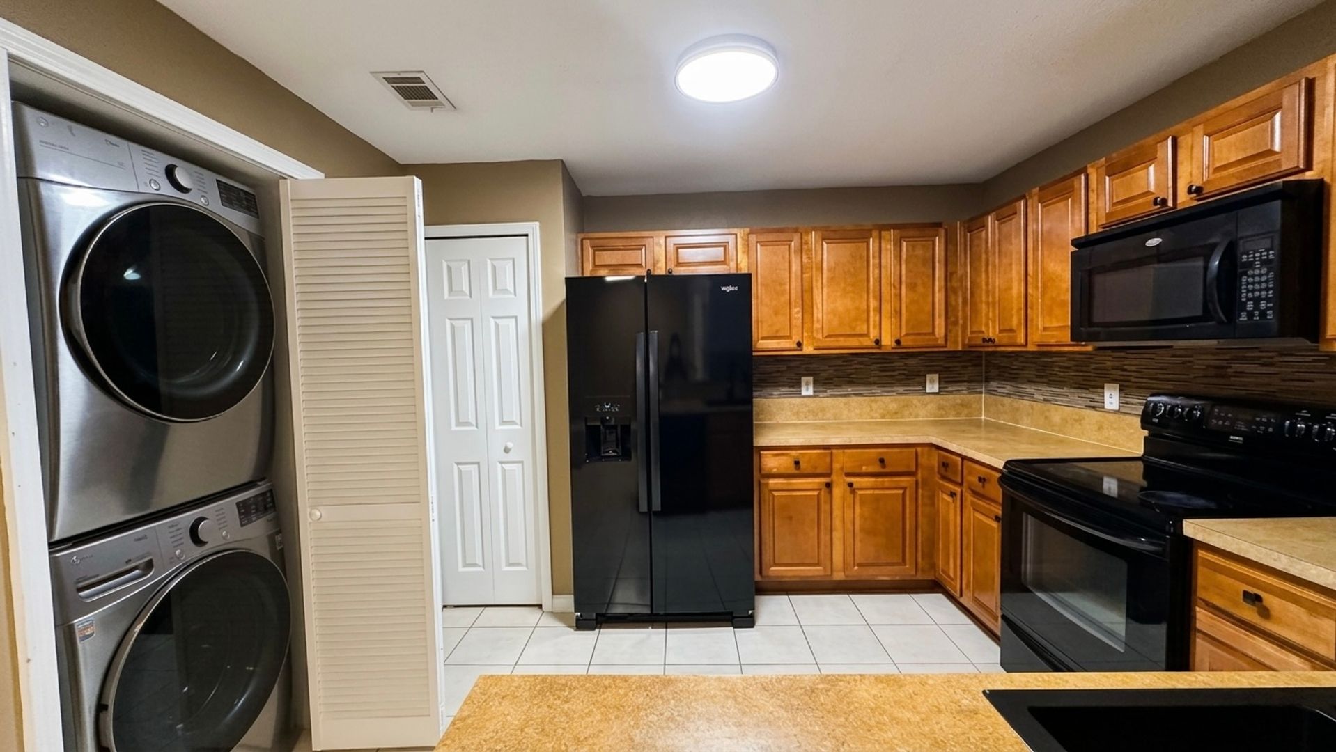 Jacksonville Condo: 3610 Kirkpatrick Cir #16