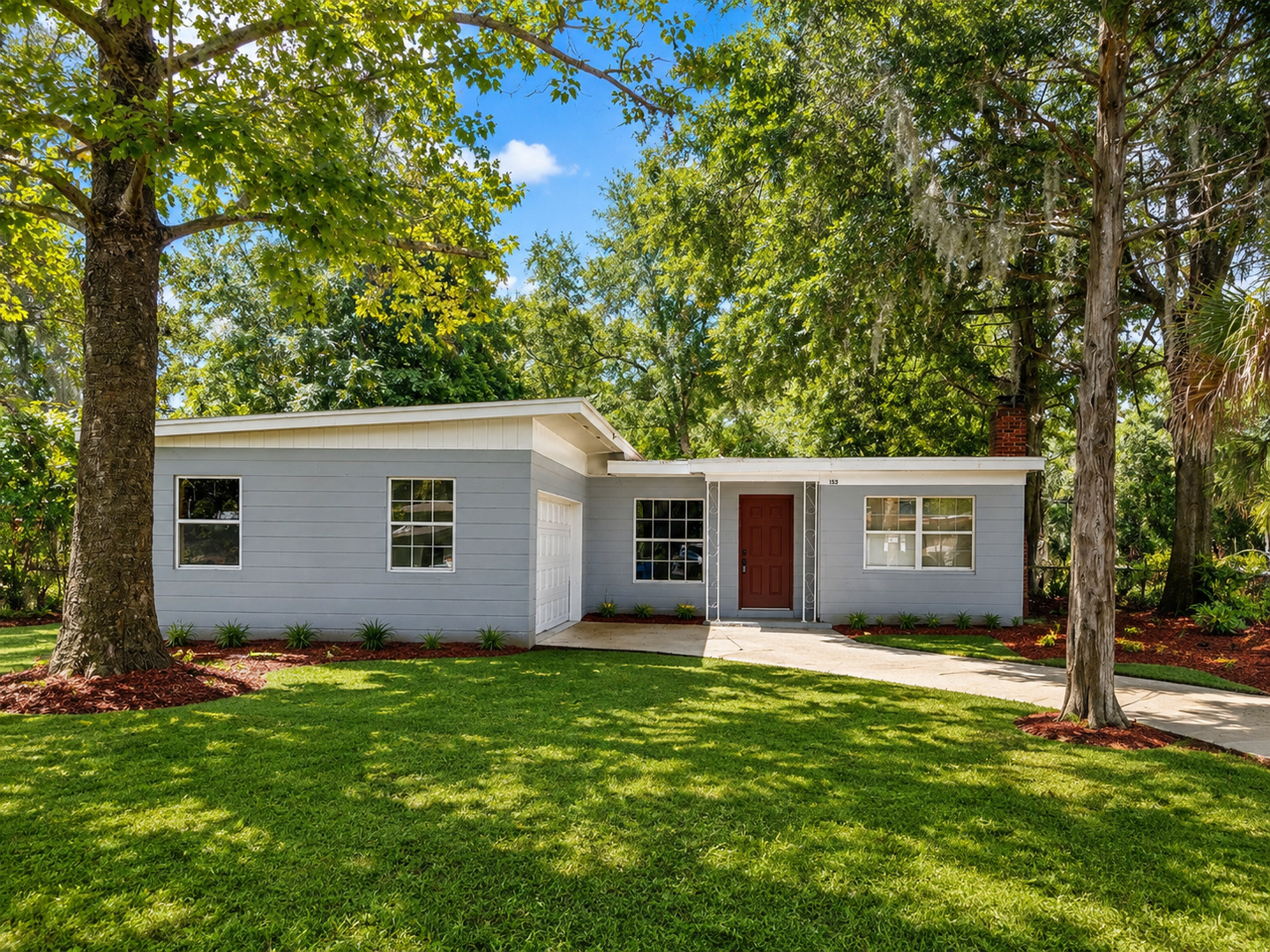 Jacksonville House: 1648 Loyola Dr N