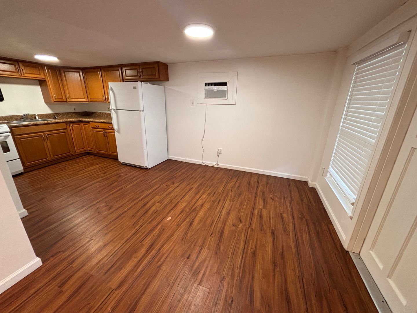 111A Cedar St (downstairs) - City of St Augustine - UTILITIES SPLIT 50/50 5 of 12