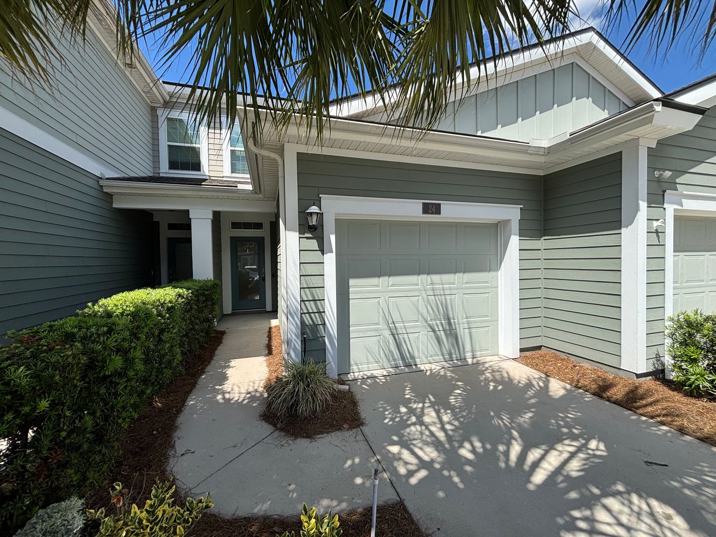 St Johns Townhome: 24 Bush Pl