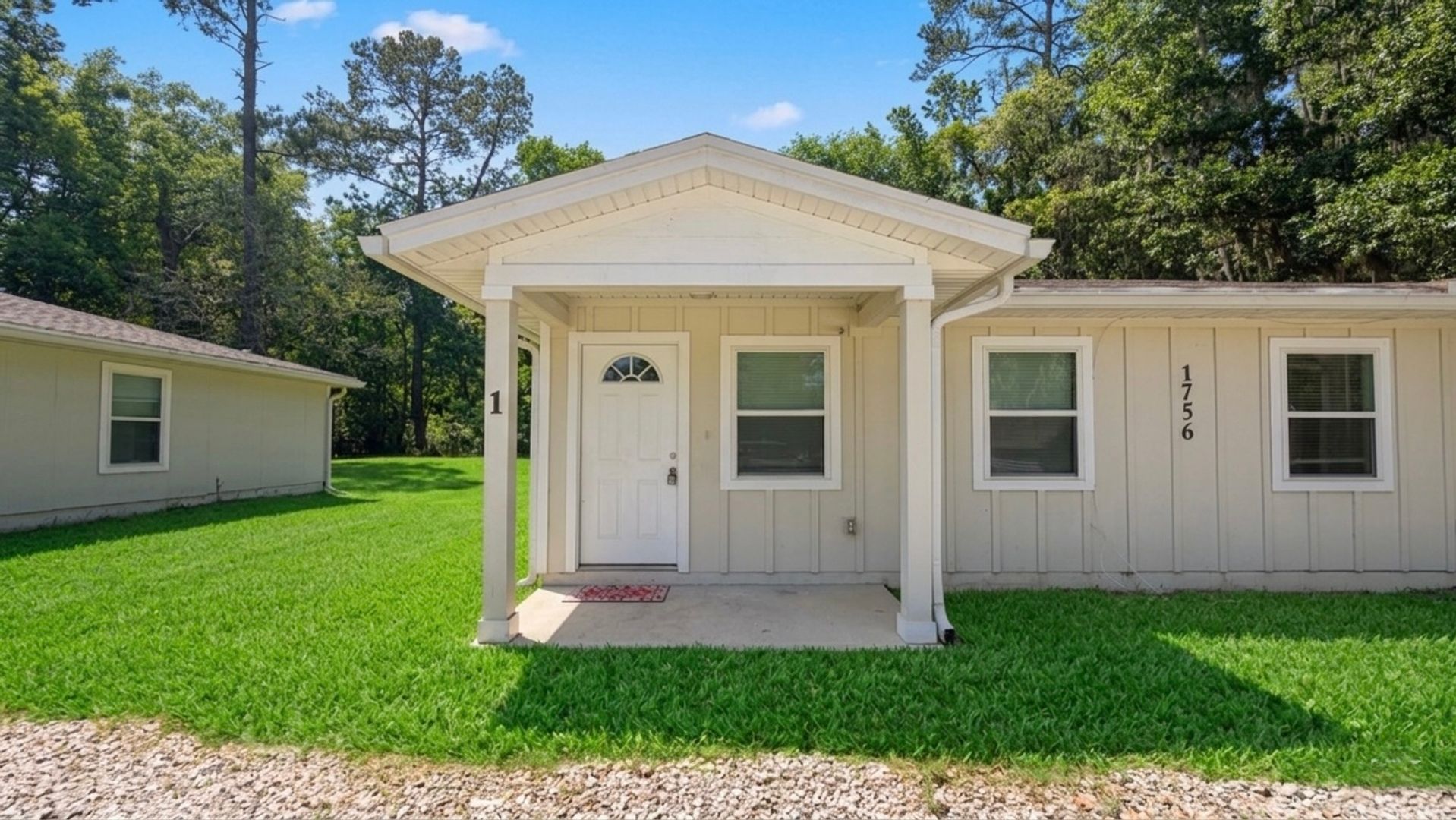 Jacksonville Apartment: 1756 Lane Ave S