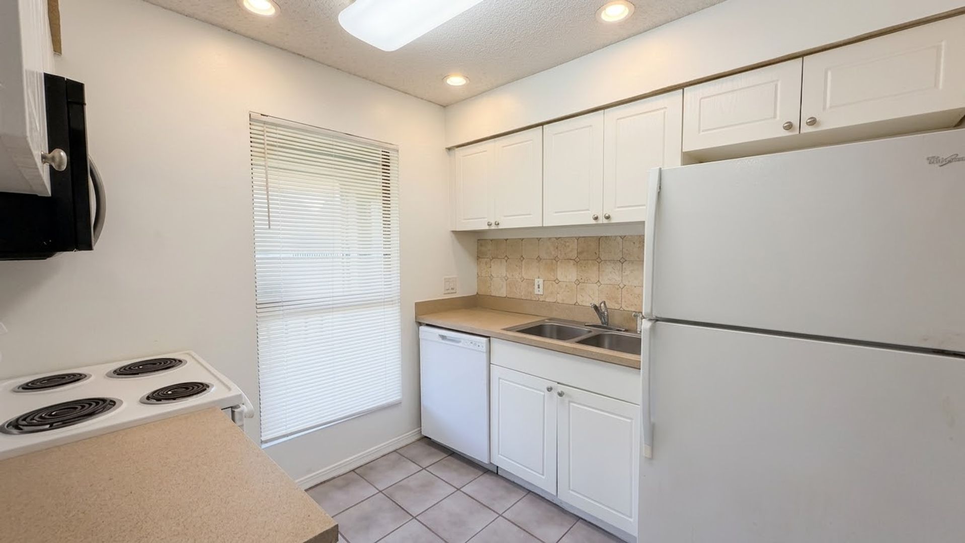 10200 Belle Rive Blvd #50 (Building 7) - LANDNG AT BELLE RIVE CONDO 4 of 12