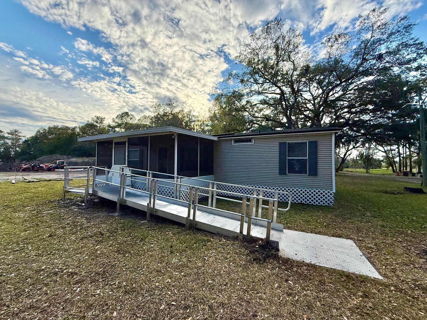 Jacksonville House: 787 Gillen St