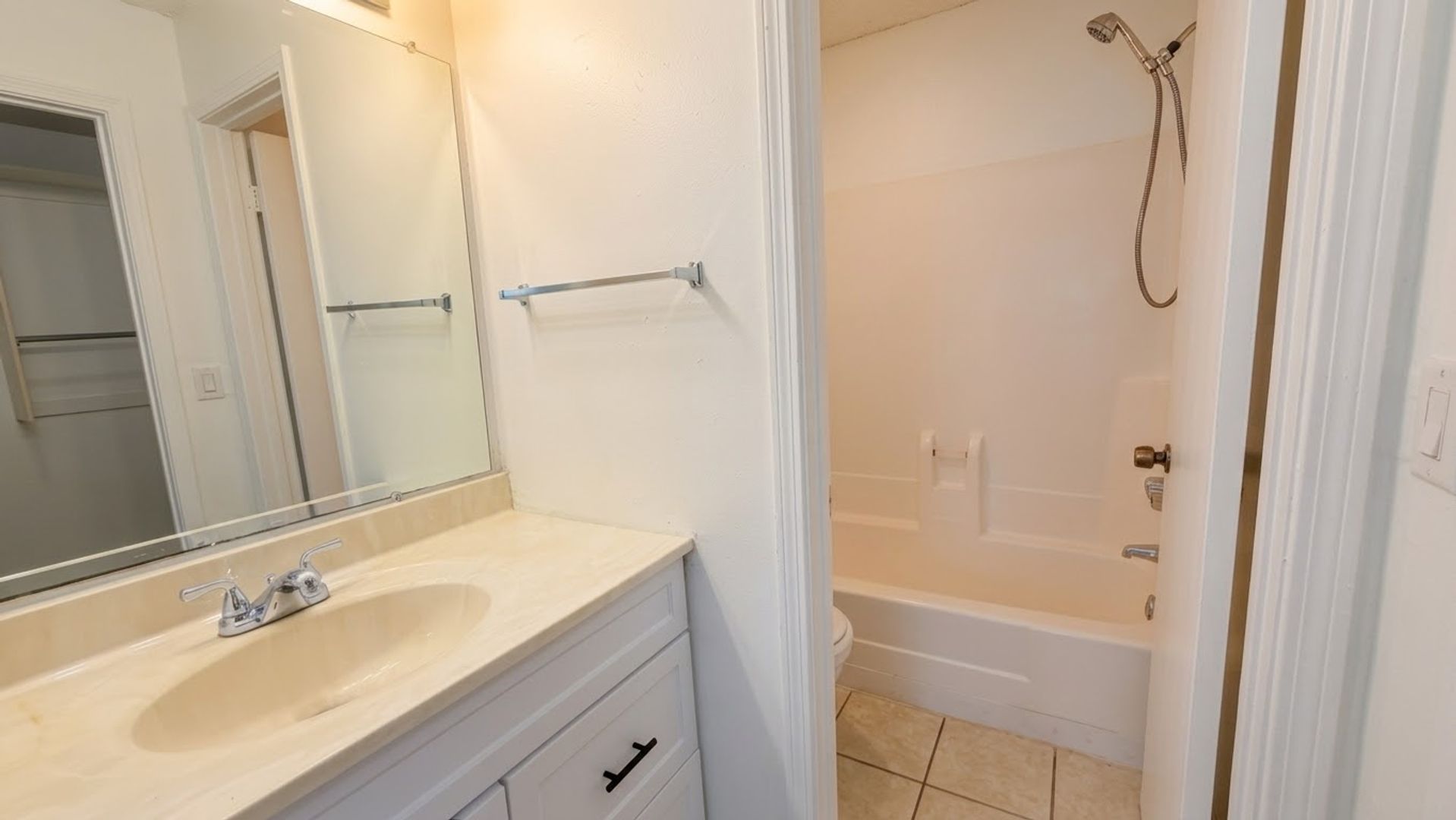 10200 Belle Rive Blvd #50 (Building 7) - LANDNG AT BELLE RIVE CONDO 8 of 12