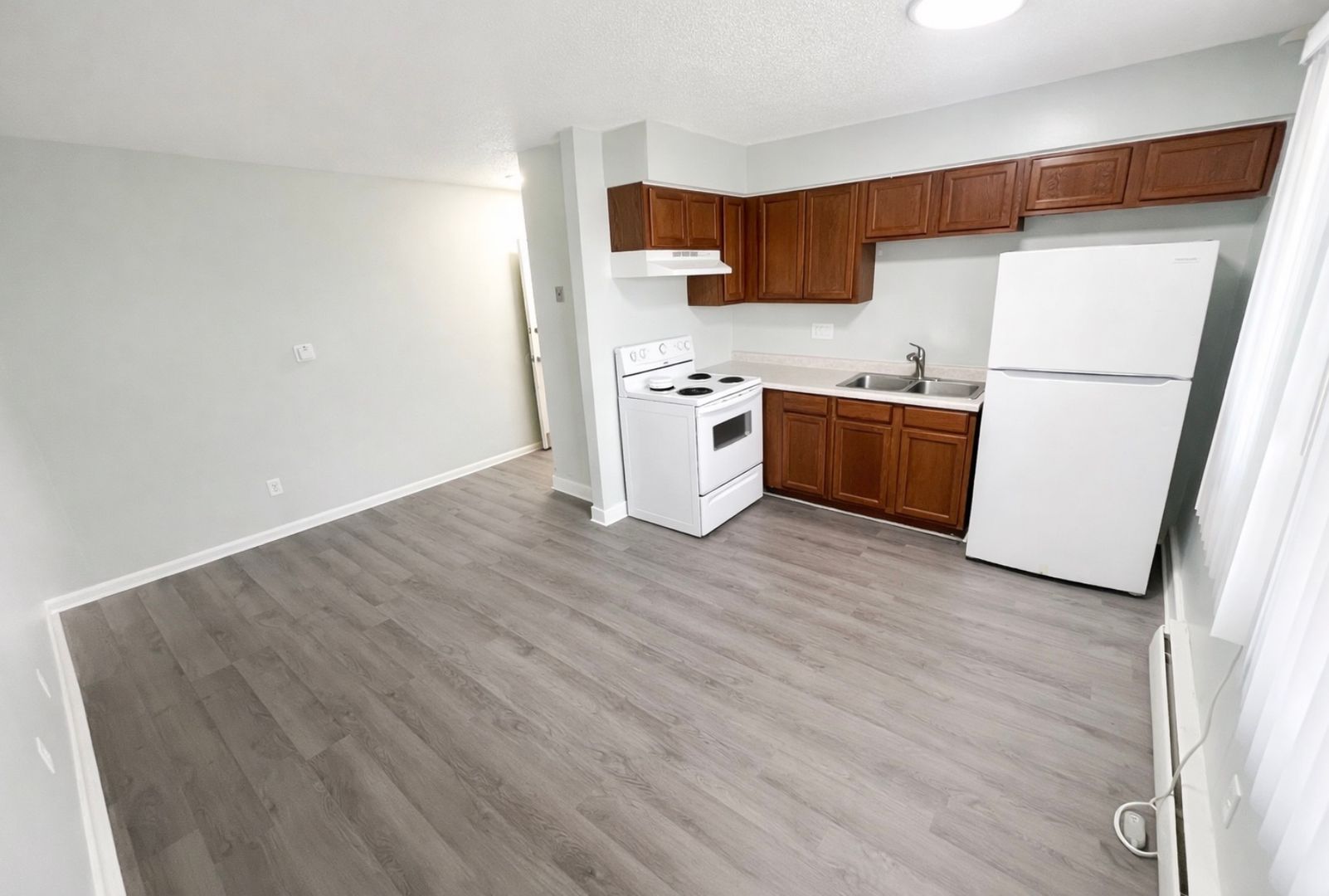 Des Moines Apartment: 3315 E 15th St, Des Moines, IA 50316
