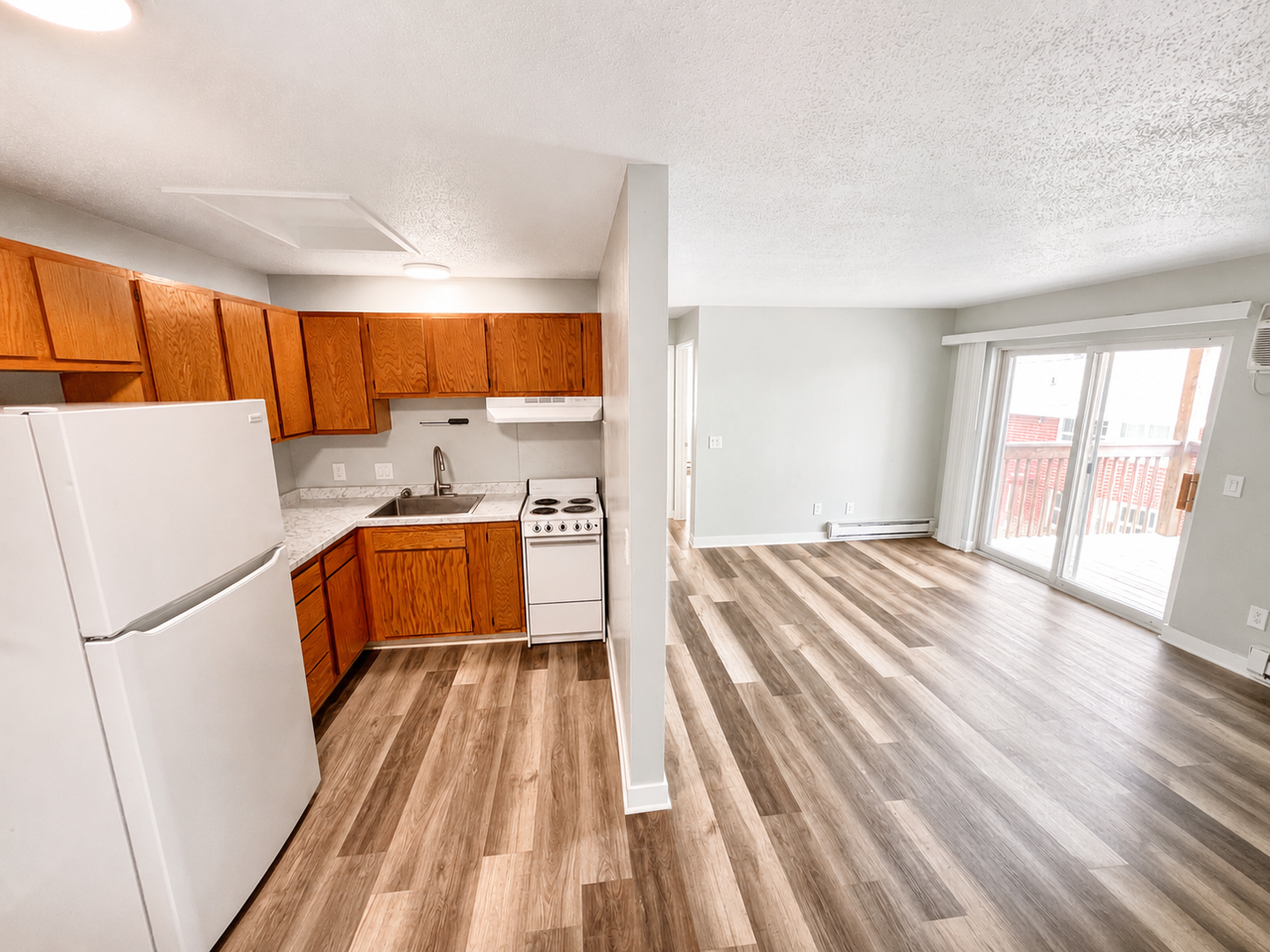 Des Moines Apartment: 3315 E 15th St, Des Moines, IA 50316