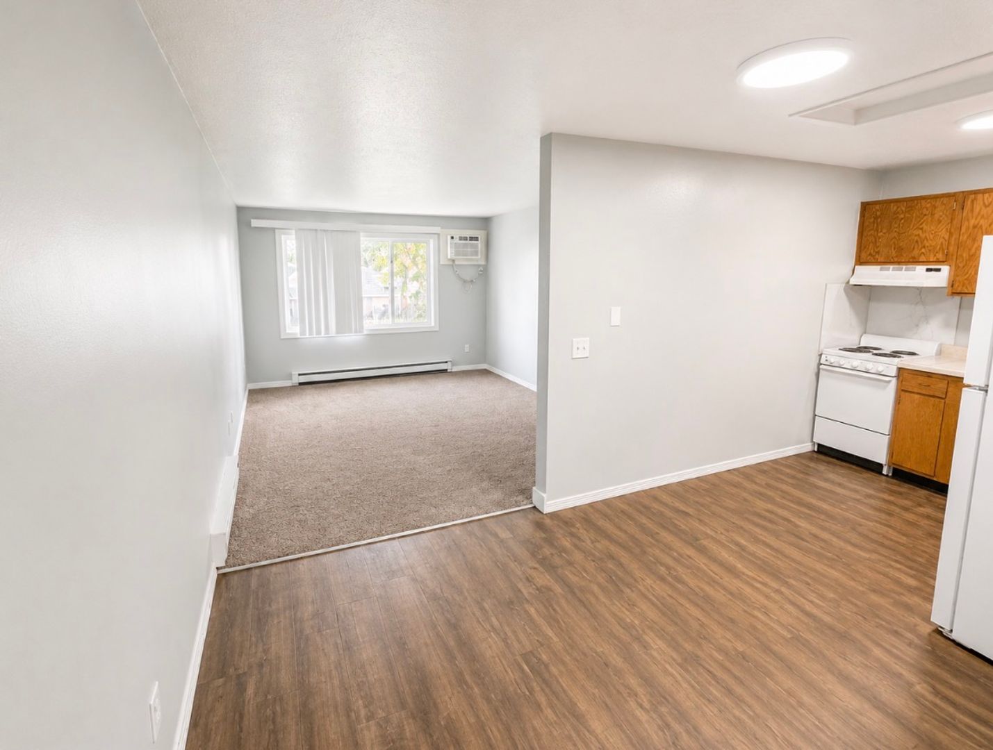 Des Moines Apartment: 3315 E 15th St, Des Moines, IA 50316