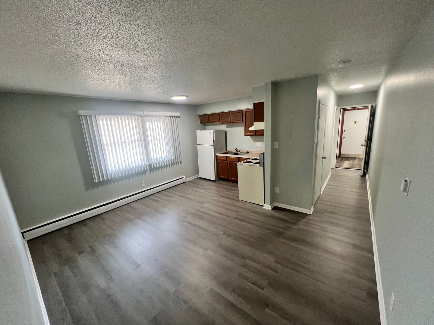 Des Moines Apartment: 3315 E 15th St, Des Moines, IA 50316