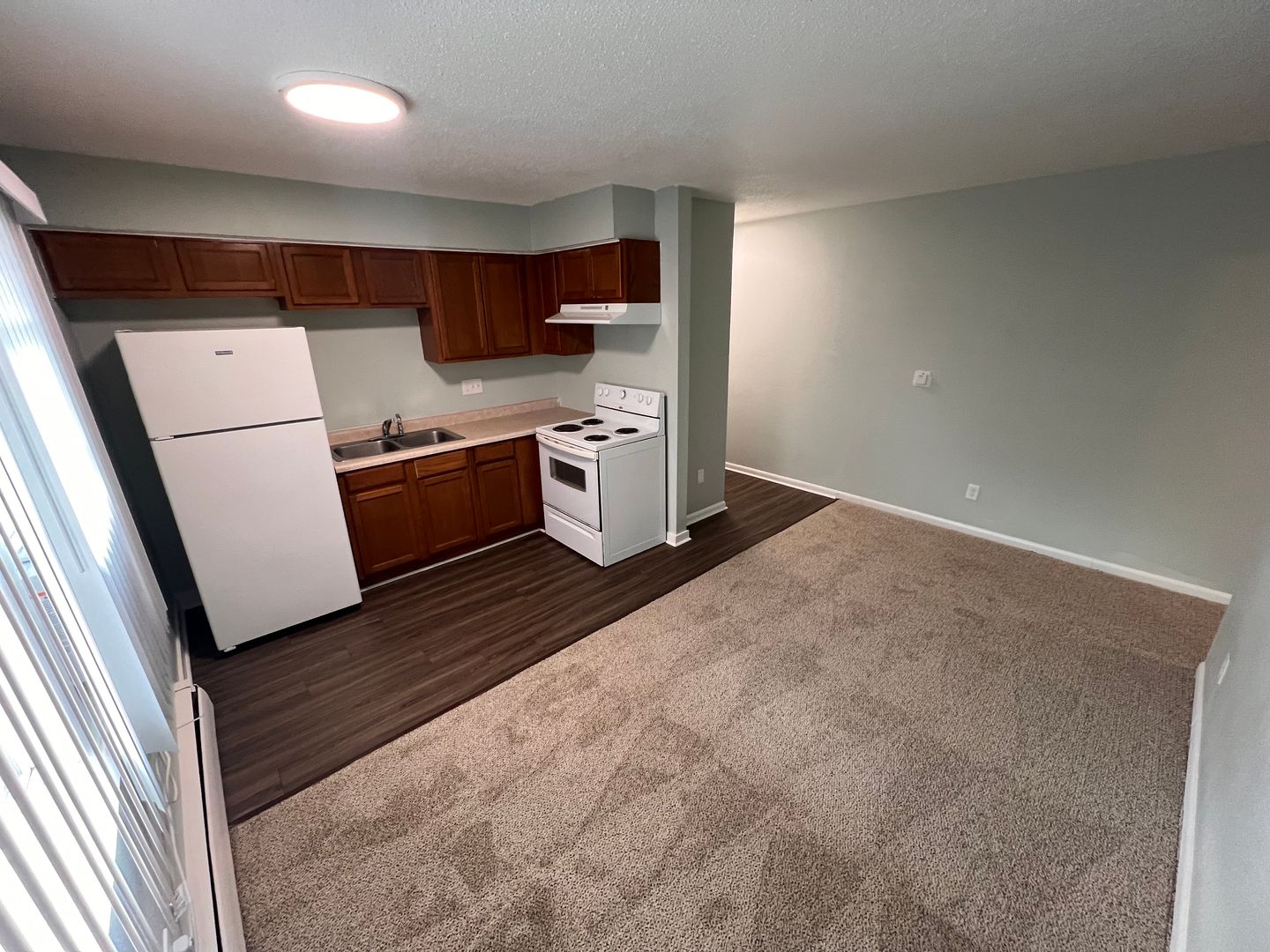 Des Moines Apartment: 3315 E 15th St, Des Moines, IA 50316
