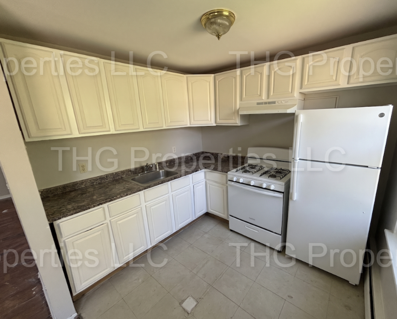 Plainfield Apartment: 600-610 East Front St.