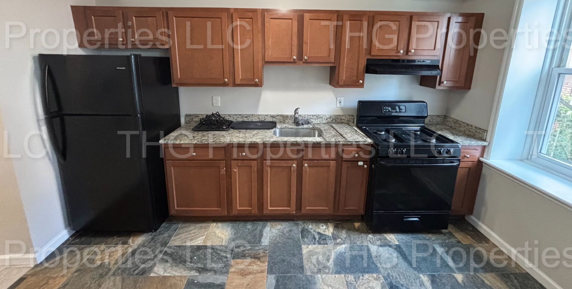 Orange Apartment: 490 Tremont Ave.