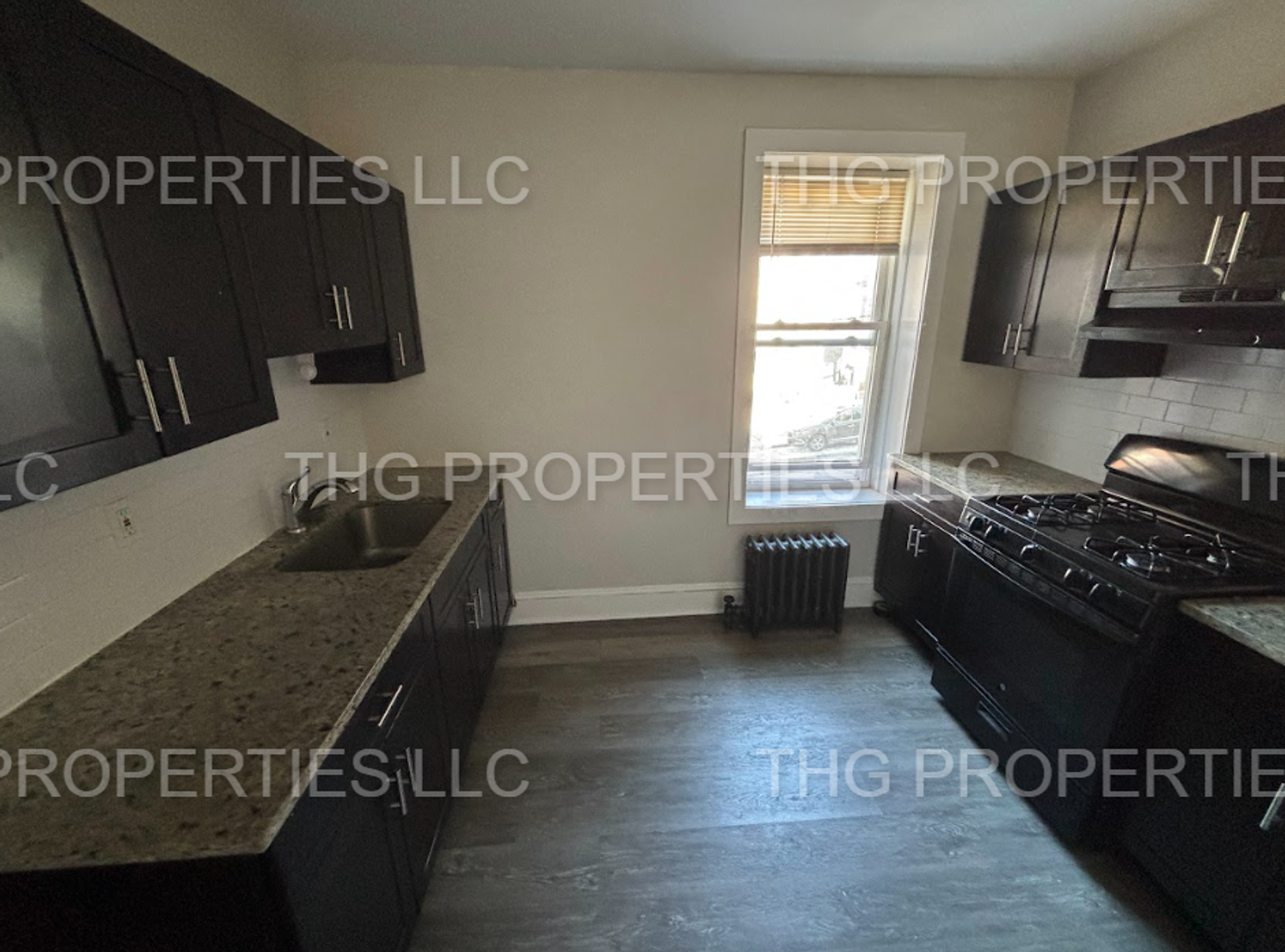 Orange Apartment: 490 Tremont Ave.