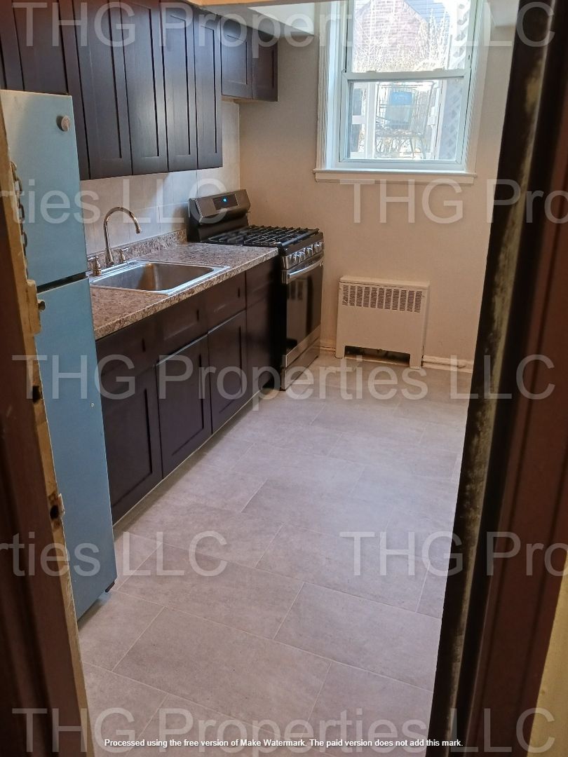 Hillside Apartment: 1510 North Broad Street