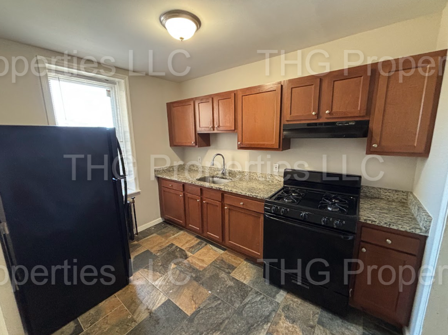 Orange Apartment: 671 Lincoln Ave.