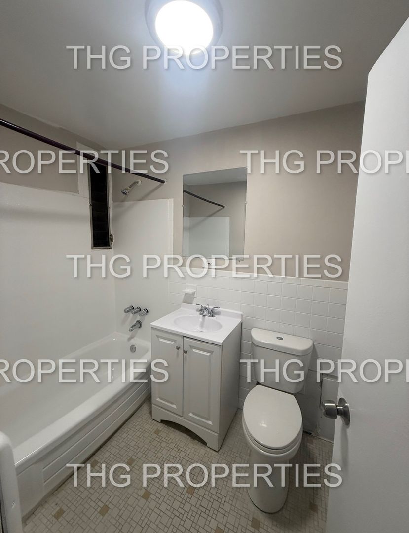 Orange Apartment: 259 Reynolds Terrace
