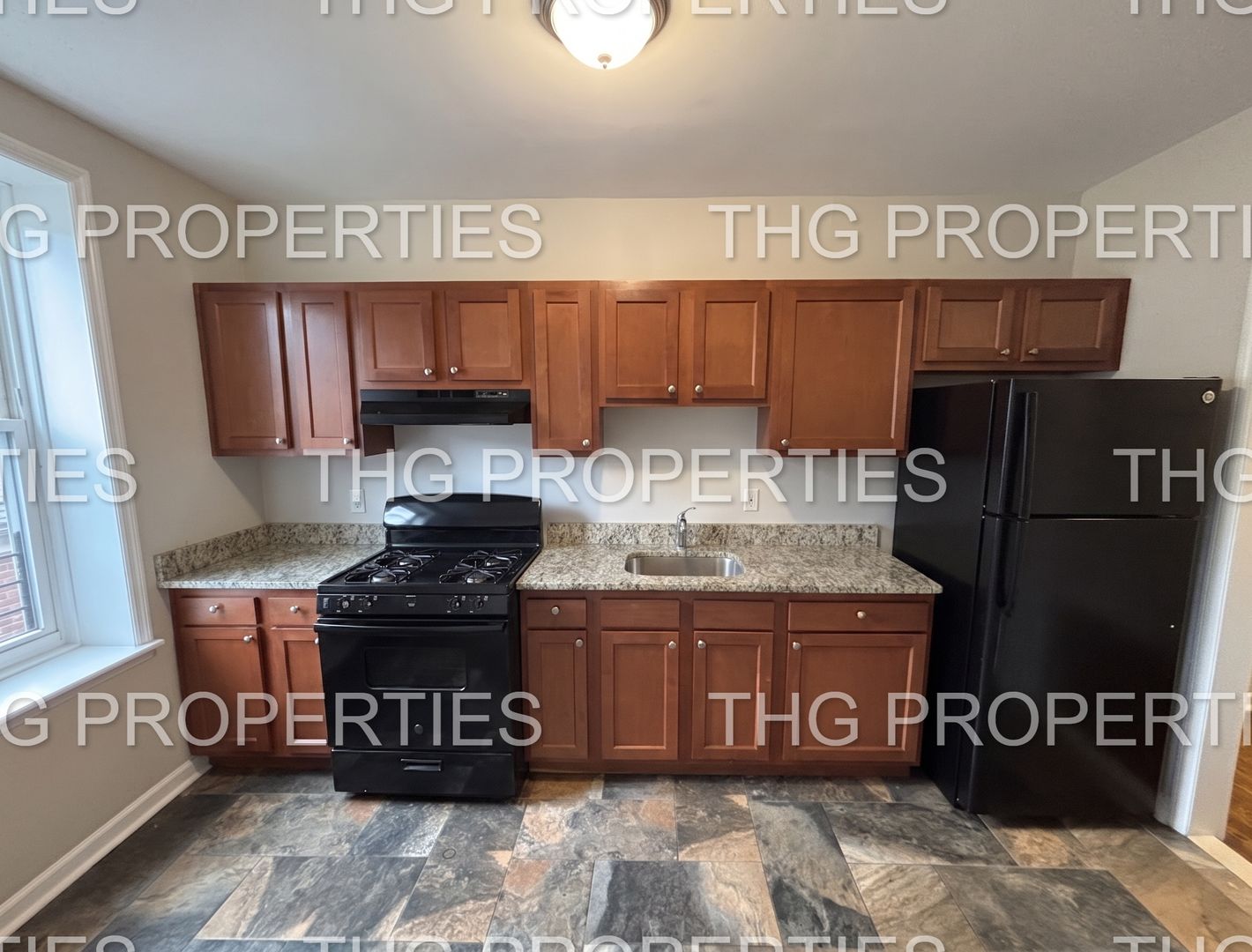 Orange Apartment: 490 Tremont Ave.