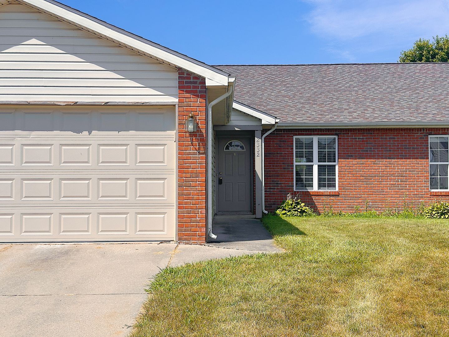 West Lafayette House: 2332 Hopkins