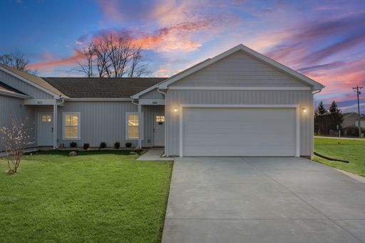 3 Bedroom Duplex in West Lafayette - MAY 2027 - 2 MONTHS FREE RENT – photo 1