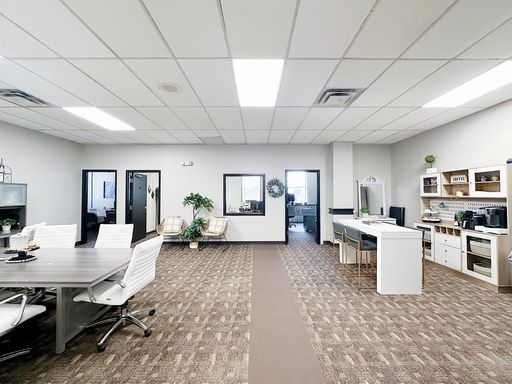 Spacious Office in Downtown Lafayette with 5 Private Offices! – photo 1