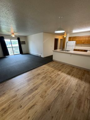 Pioneer Ridge Apartments