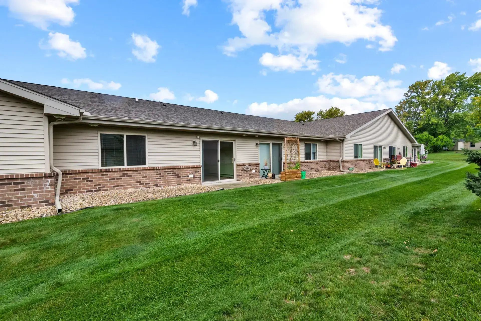 Lake Mills Apartment: 227-235 Tamarack Drive