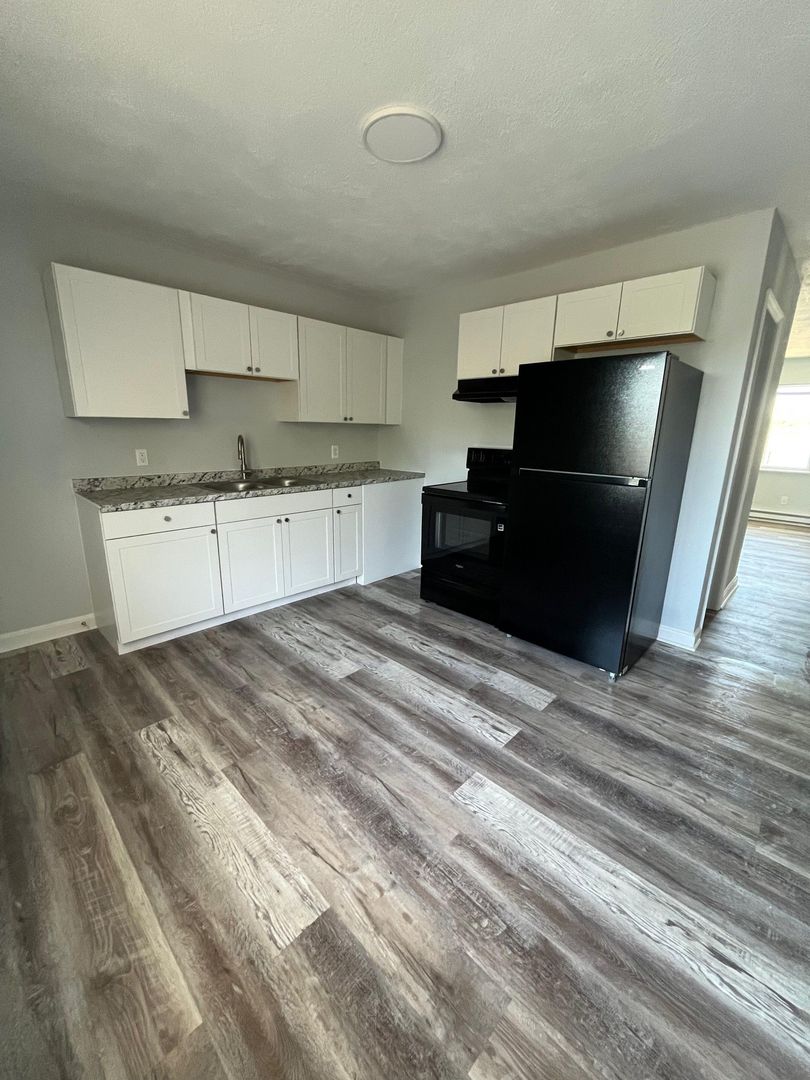 Winston Salem Apartment: 1350 N. Chestnut St.