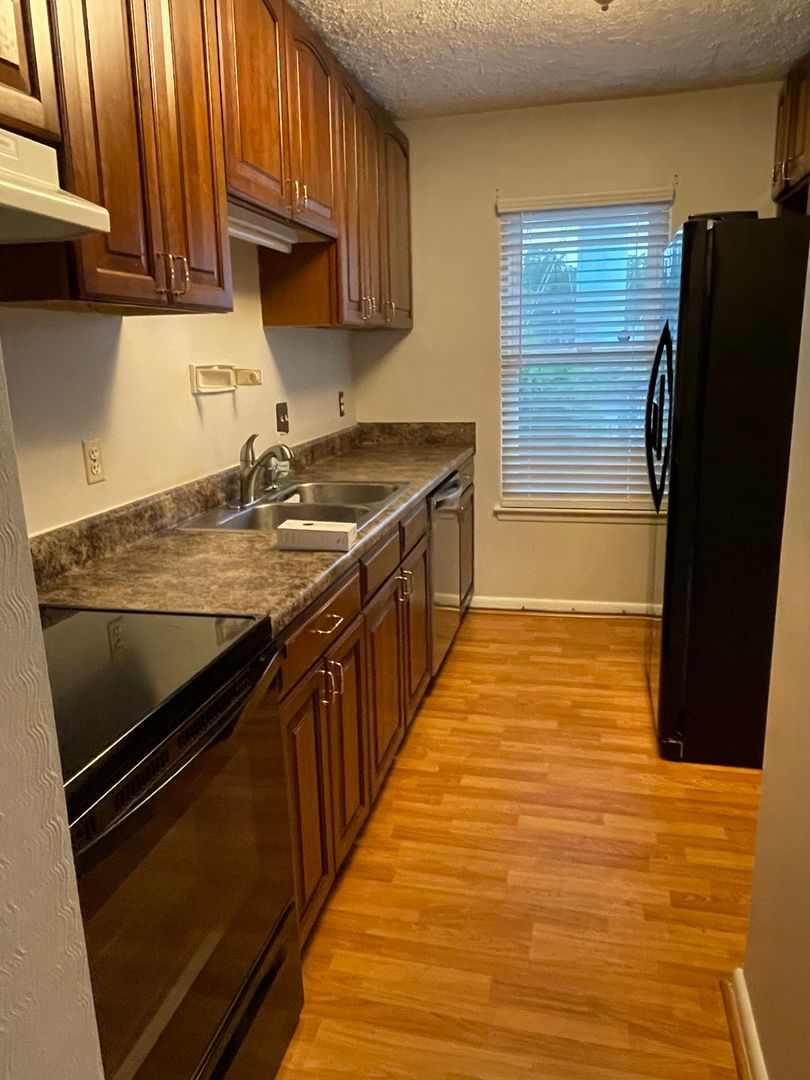 Richmond Townhome: 3951 Old Brook Road