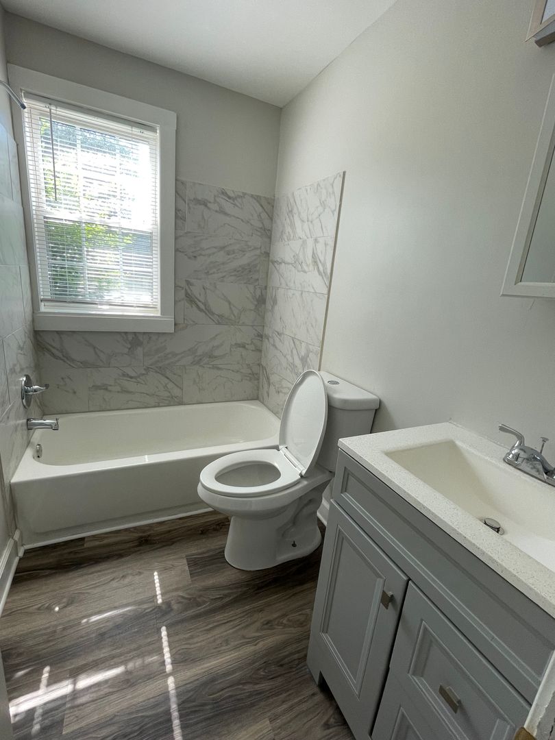 Richmond Apartment: 4901 Chamberlayne Ave Unit 2