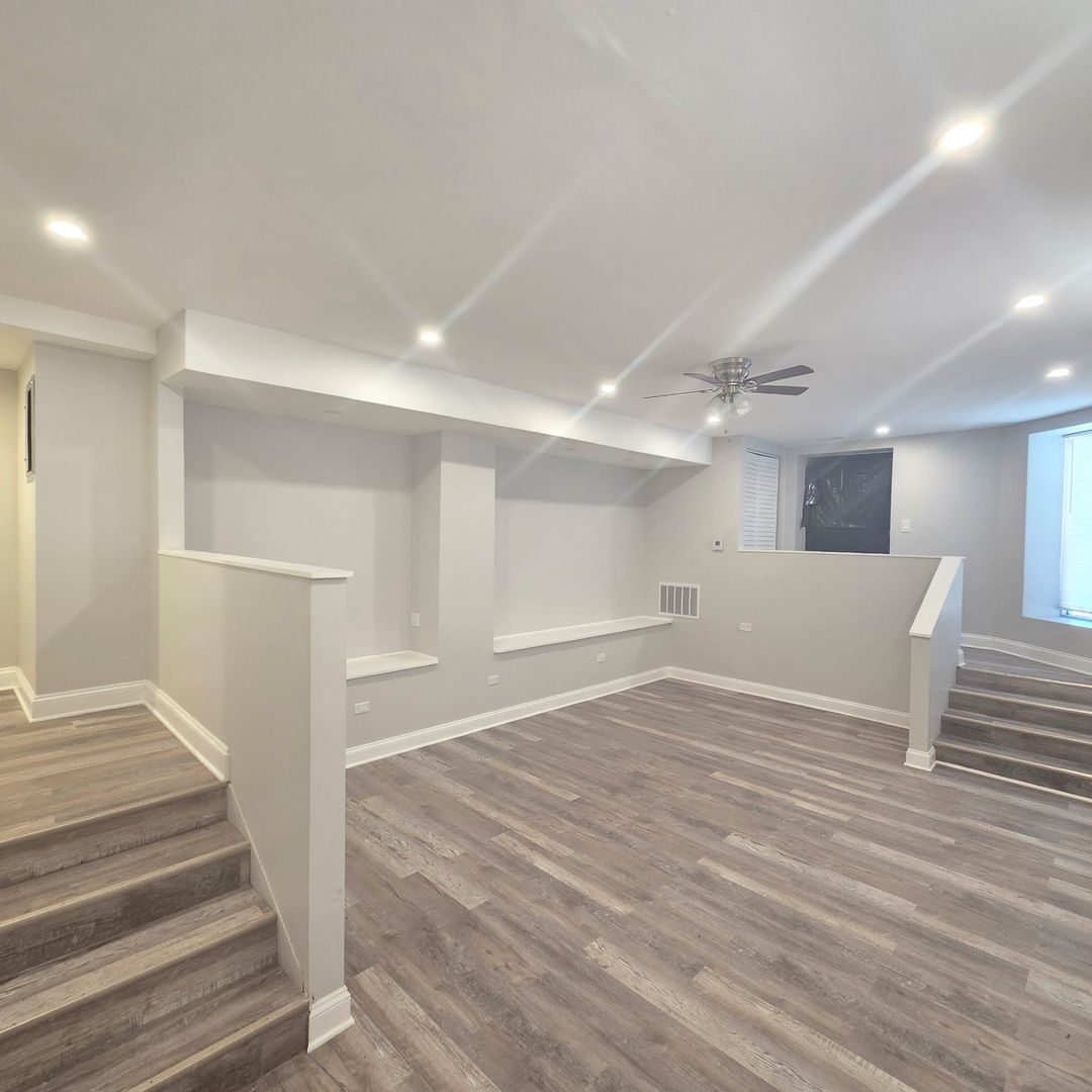 Chicago Apartment: 5550 W North Ave