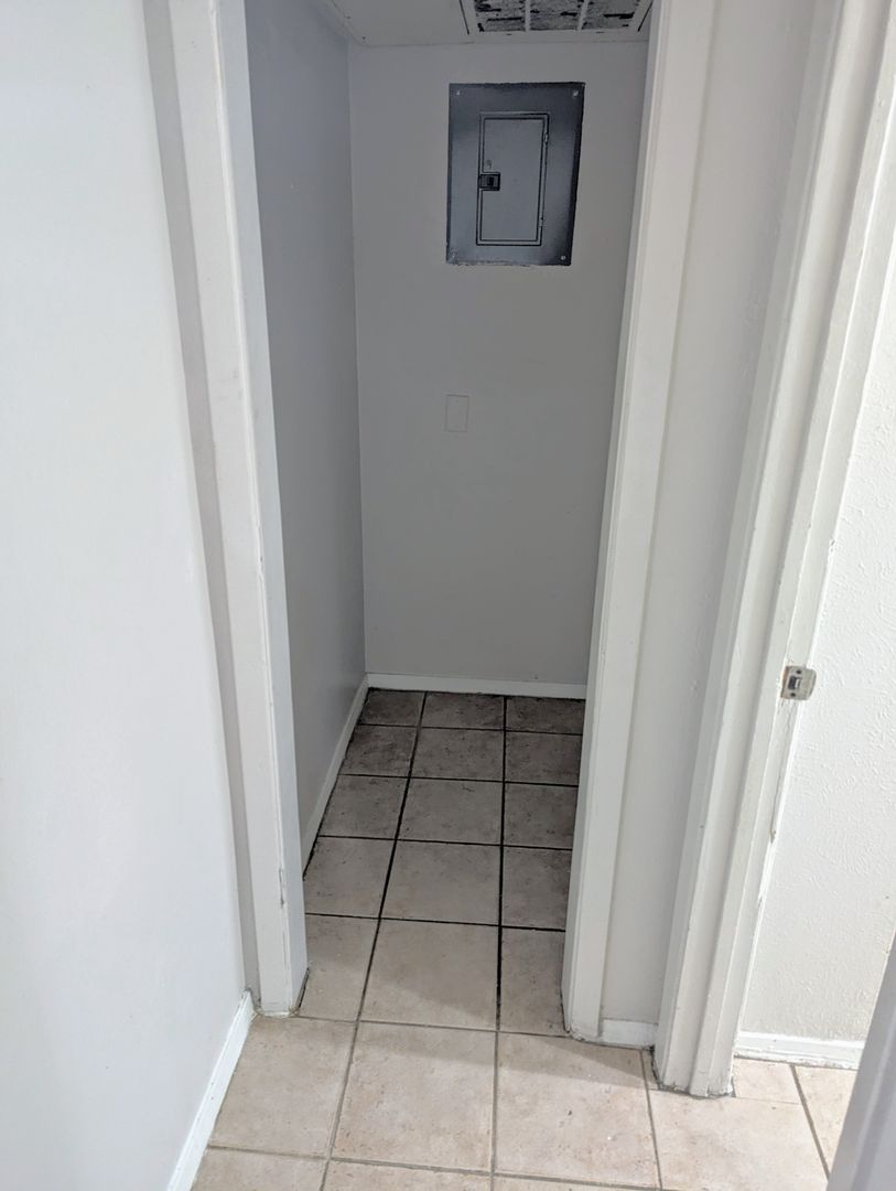 1 Bed 1 Bath - ALL BILLS PAID! 11 of 12