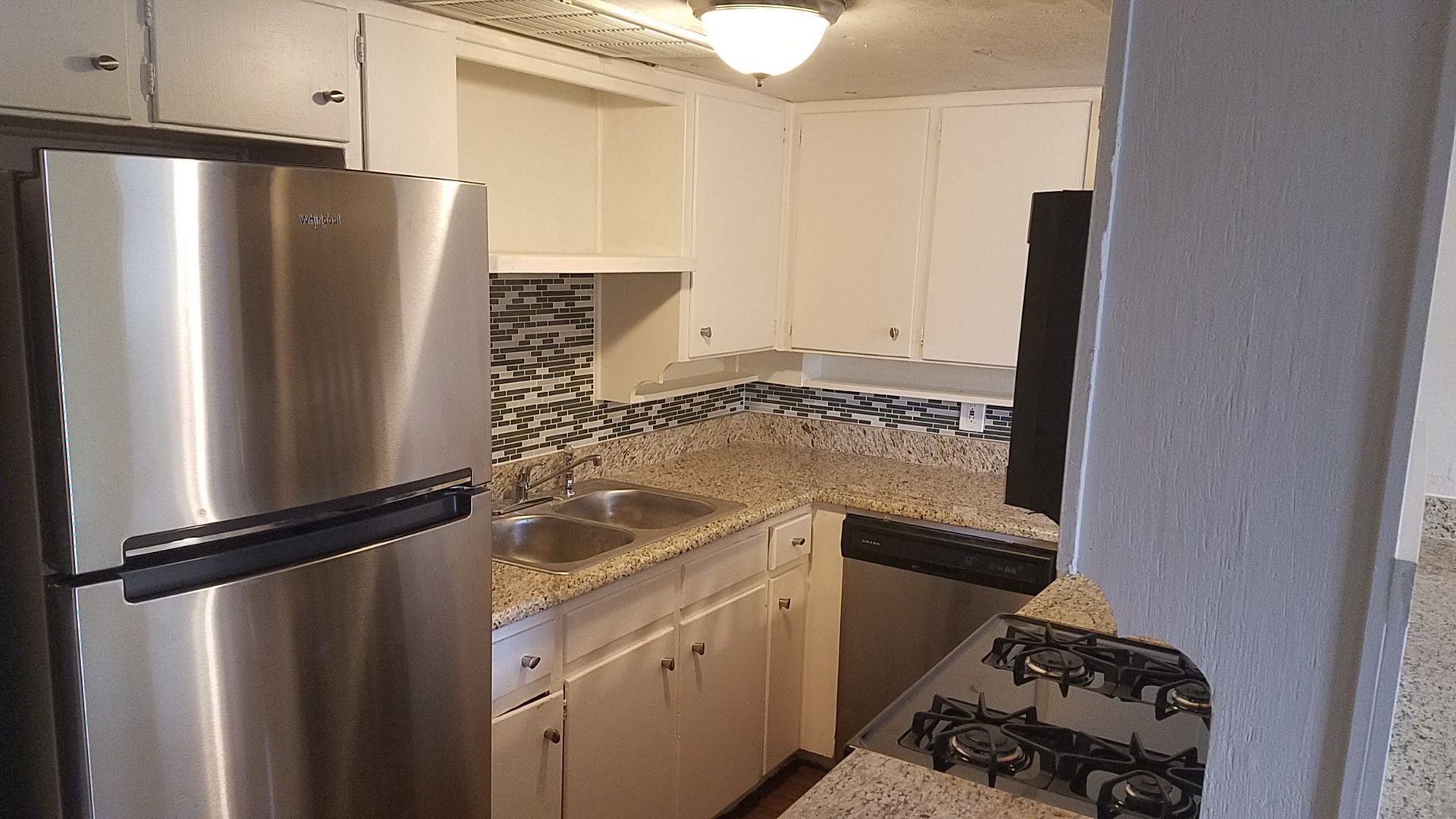 Renovated 2 Bed 1 Bath near UNT 9 of 9