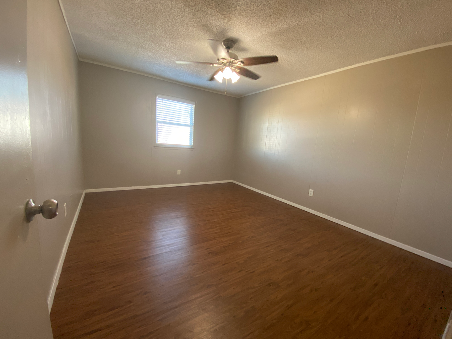 Oasis Apartments 5 of 6