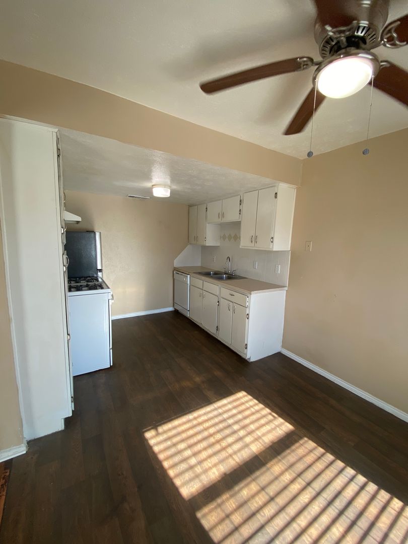 Denton Apartment: 2434 Louise Street